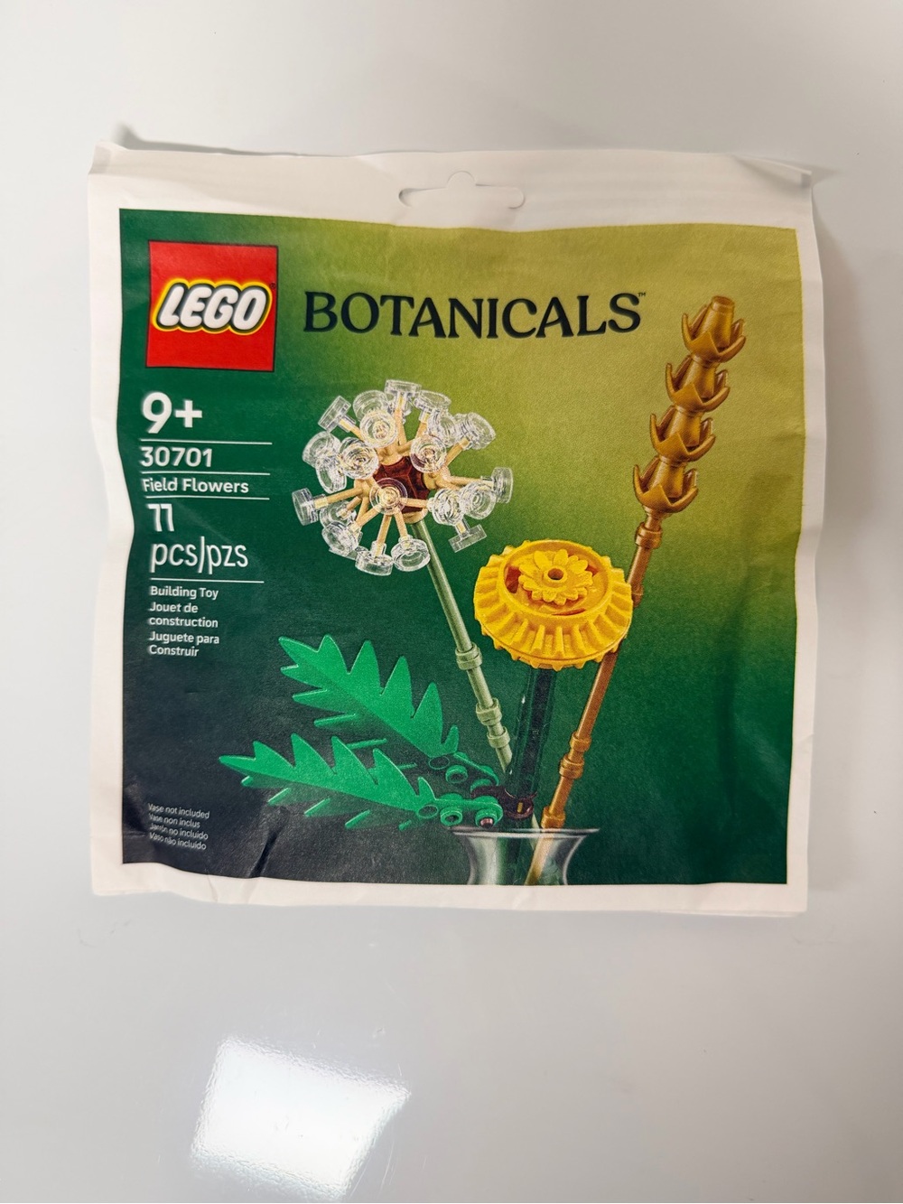 LEGO Botanicals Field Flowers - Yellow, Green and Gold Accent